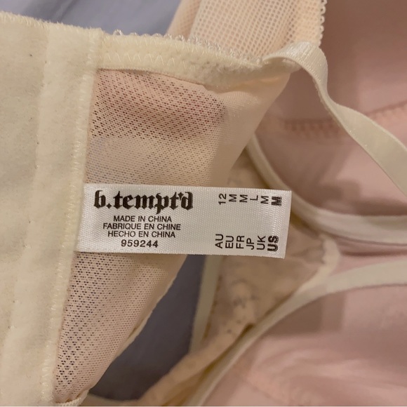 NWOT B’ Tempt’D Wacoal Ciao Bella Balconette Bra M - Picture 4 of 6